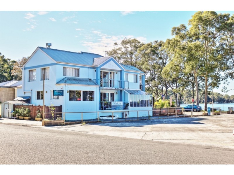 4 Island Point Road, St Georges Basin NSW 2540