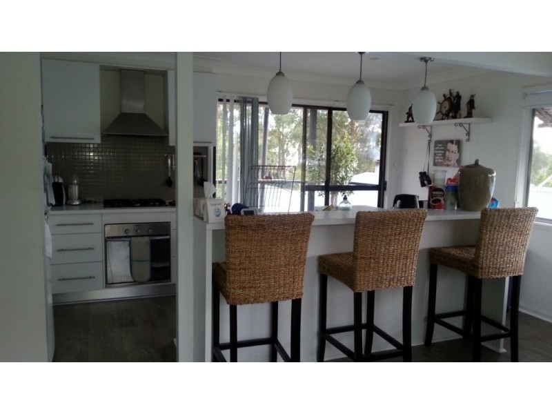 33 Tasman Road, St Georges Basin NSW 2540