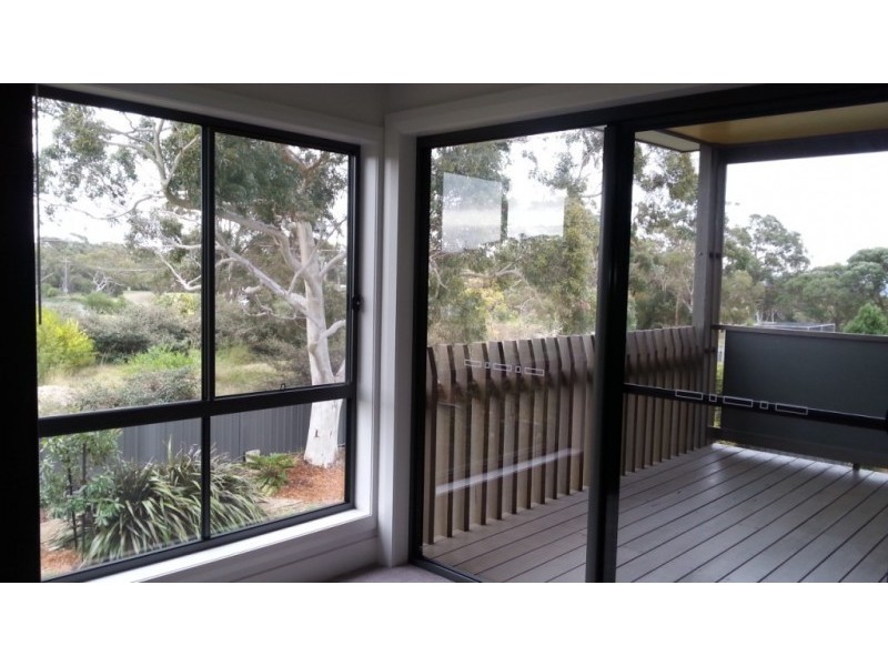 10 Omega Place, Vincentia NSW 2540