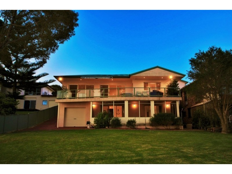 9 Kevin Crescent, St Georges Basin NSW 2540
