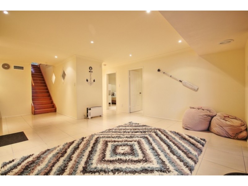 9 Kevin Crescent, St Georges Basin NSW 2540