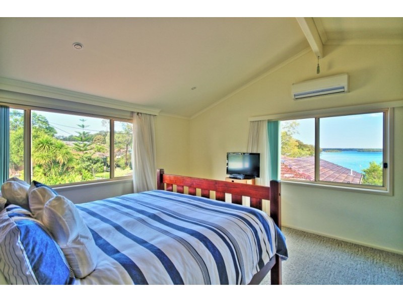 9 Kevin Crescent, St Georges Basin NSW 2540