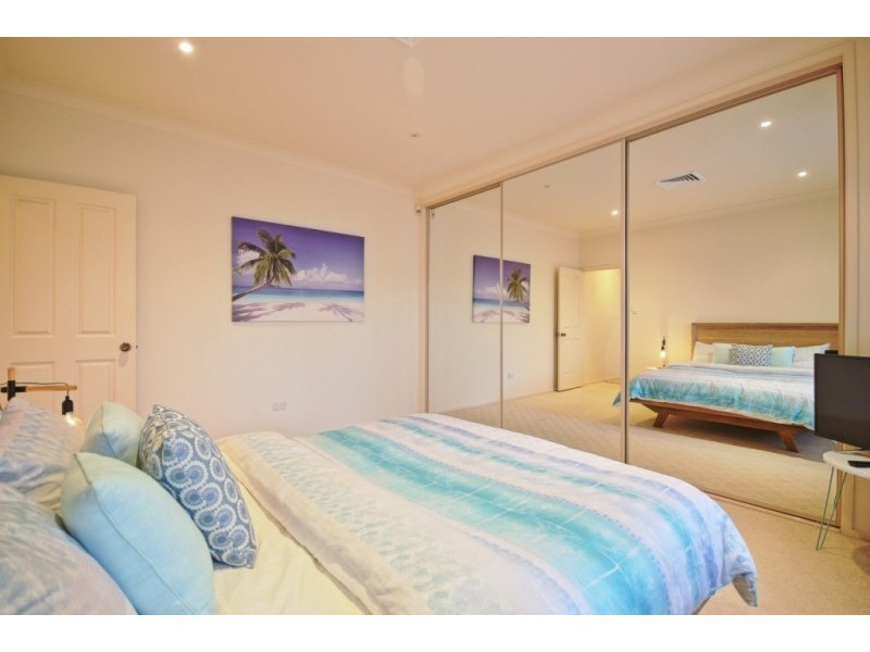 9 Kevin Crescent, St Georges Basin NSW 2540
