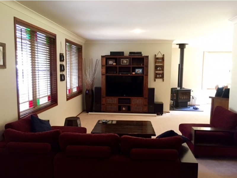 4 Cockbourne Place, Vincentia NSW 2540