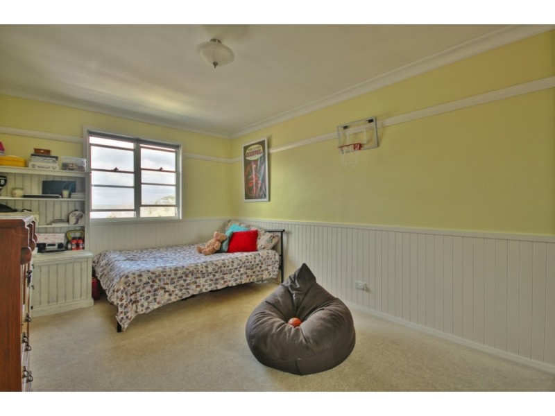 87 Basin View Parade, Basin View NSW 2540