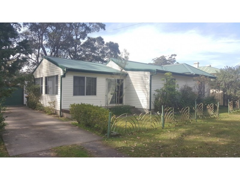 18 Naval Parade, Erowal Bay NSW 2540