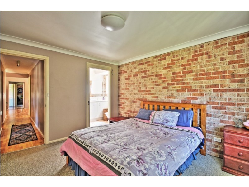 15 Claylands Drive, St Georges Basin NSW 2540