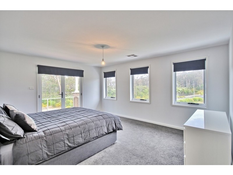 2 Belay Drive, Vincentia NSW 2540