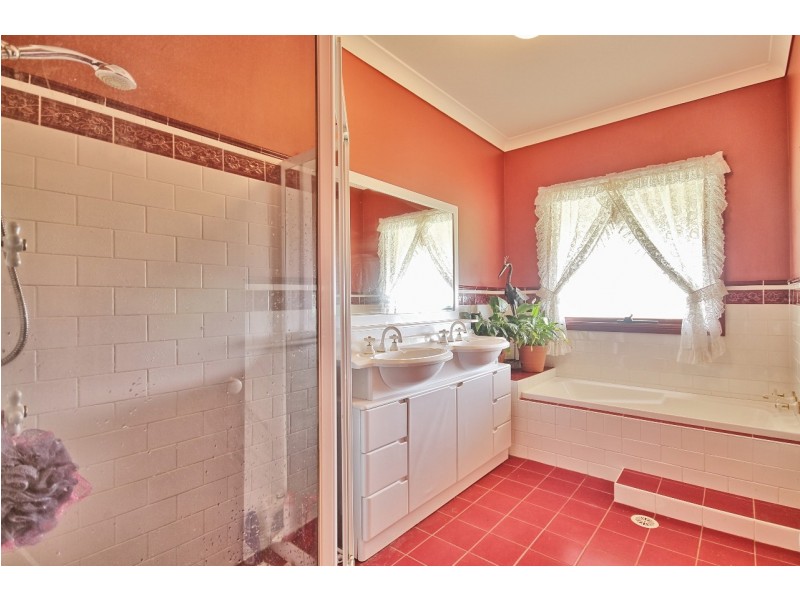 D2880C Princes Highway, Wandandian NSW 2540