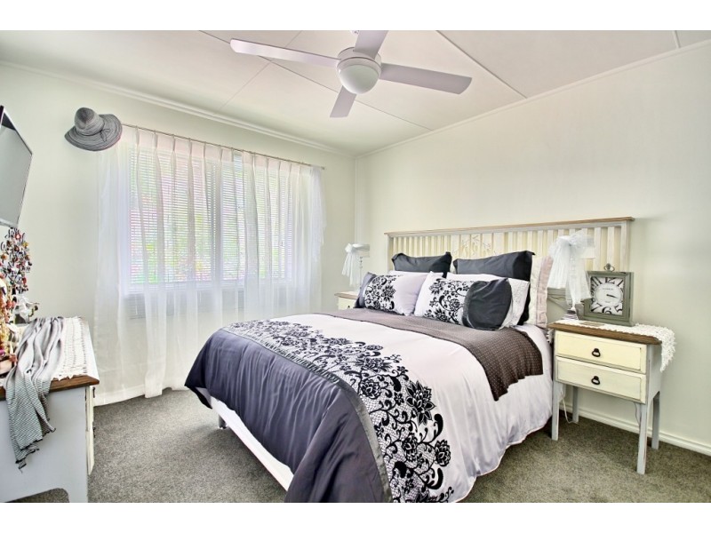 30 Wayfarer Drive, Sussex Inlet NSW 2540