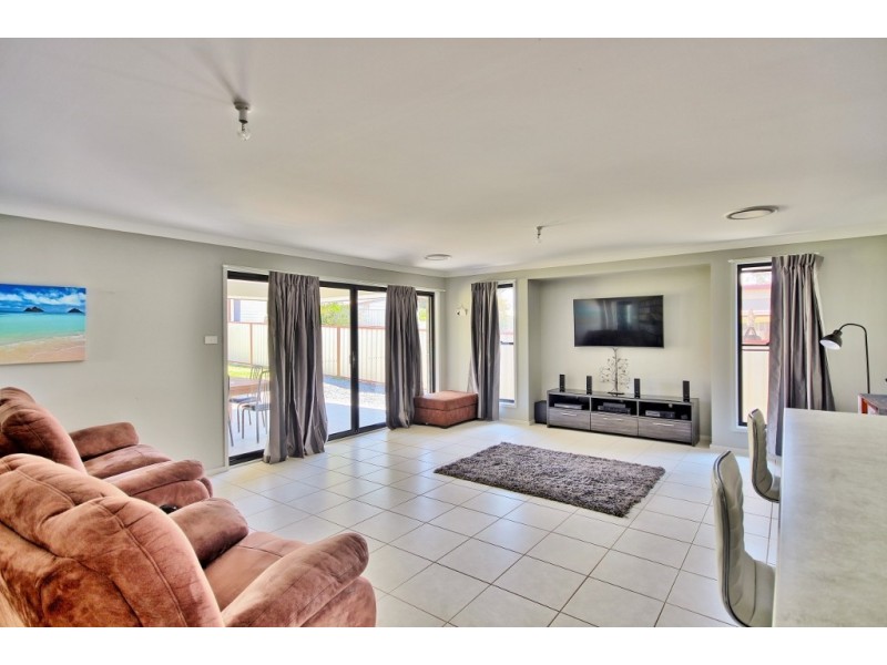 13 Boronia Avenue, Sanctuary Point NSW 2540