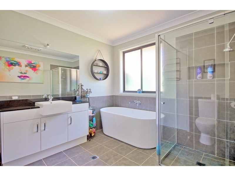 13 Boronia Avenue, Sanctuary Point NSW 2540