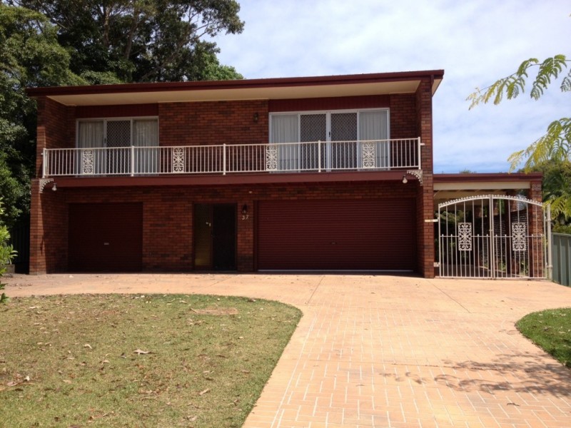 37 Lachlan Crescent, St Georges Basin NSW 2540