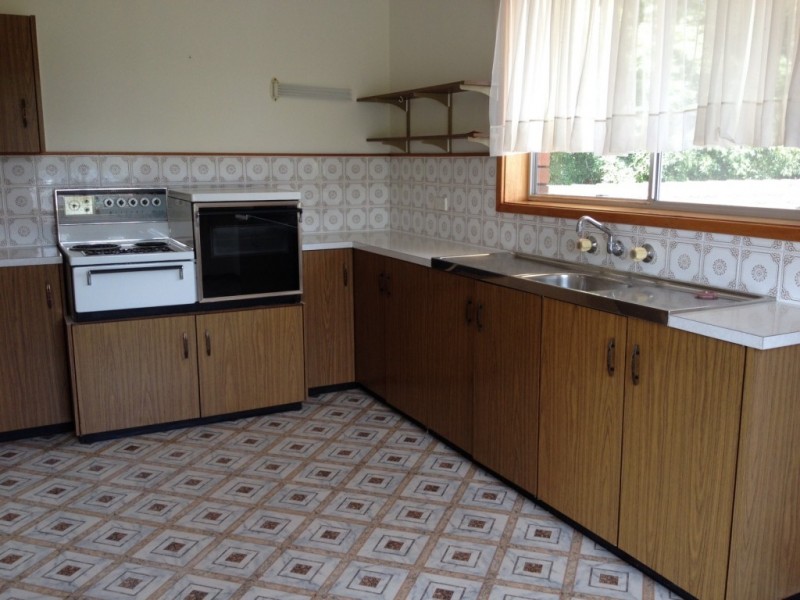 37 Lachlan Crescent, St Georges Basin NSW 2540