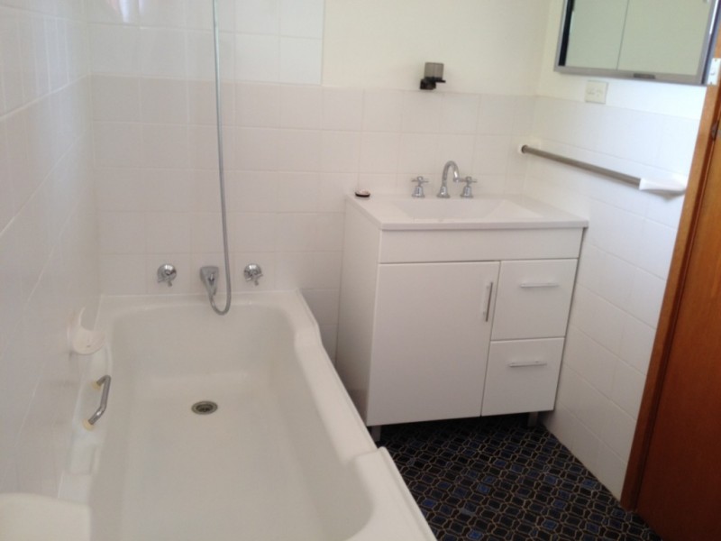 37 Lachlan Crescent, St Georges Basin NSW 2540