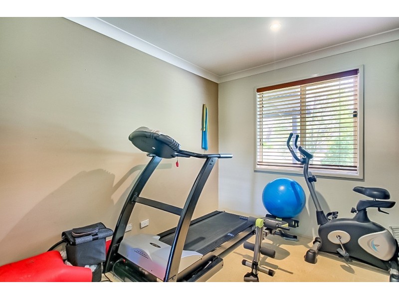 22 Clarendon Crescent, Basin View NSW 2540