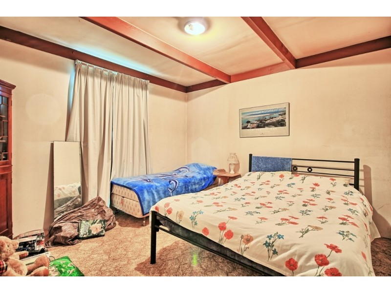 127 Elizabeth Drive, Vincentia NSW 2540