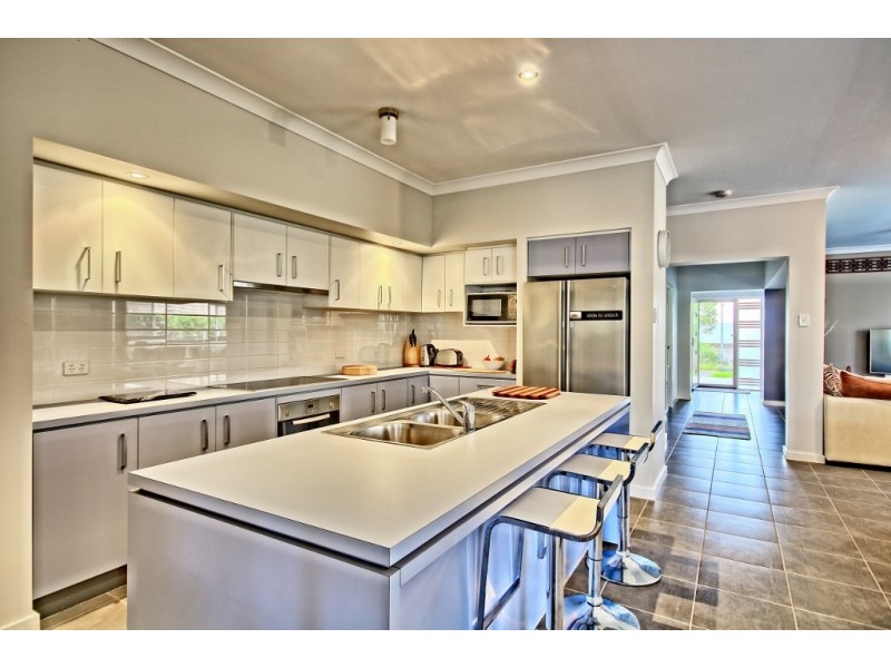 8 Bayswood Avenue, Vincentia NSW 2540