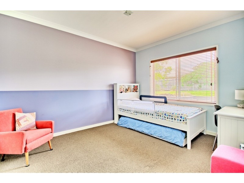 8 Bayswood Avenue, Vincentia NSW 2540