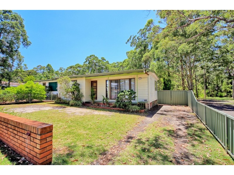 102 Macgibbon Parade, Old Erowal Bay NSW 2540