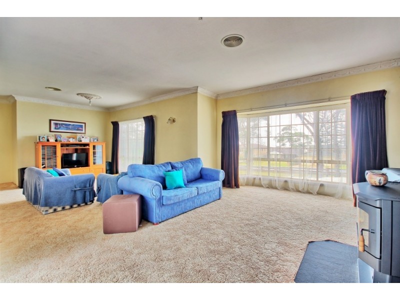 121 Loralyn Avenue, St Georges Basin NSW 2540