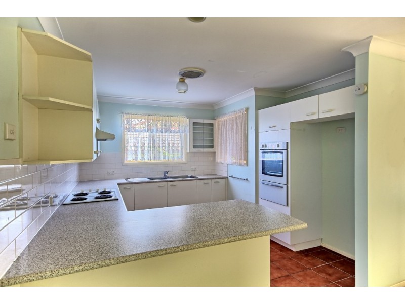 4 Moroney Avenue, St Georges Basin NSW 2540