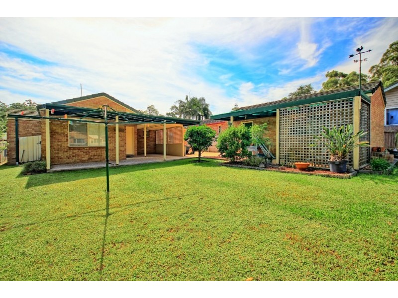 4 Moroney Avenue, St Georges Basin NSW 2540