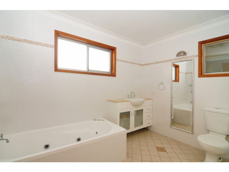 18 Bayswater Street, Vincentia NSW 2540