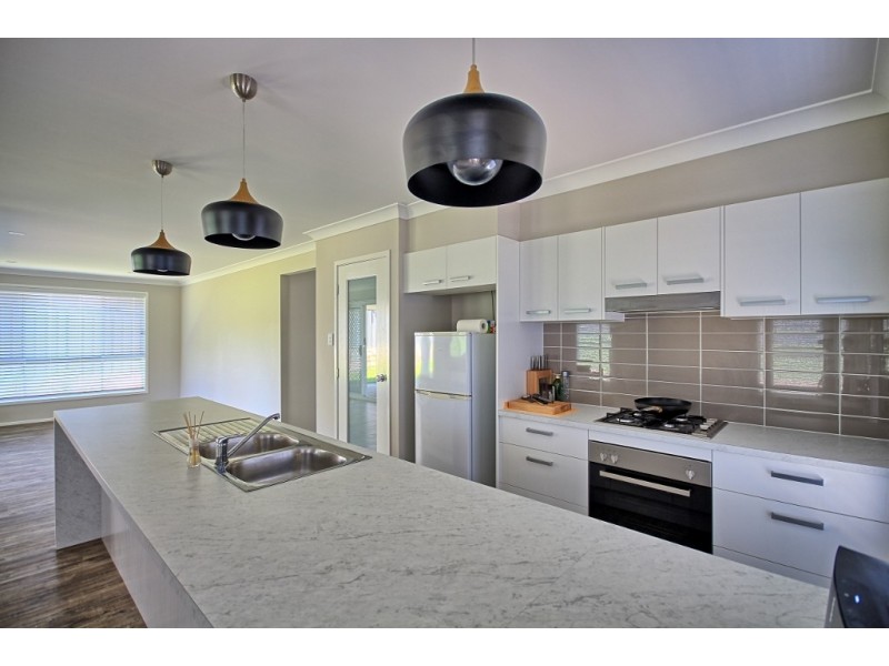 108 Island Point Road, St Georges Basin NSW 2540