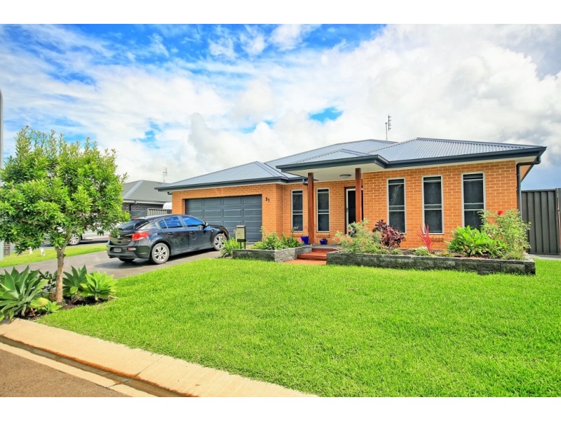 31 Summercloud Crescent, Vincentia NSW 2540