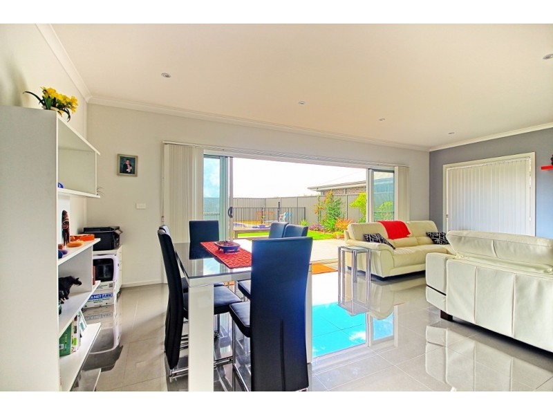 31 Summercloud Crescent, Vincentia NSW 2540