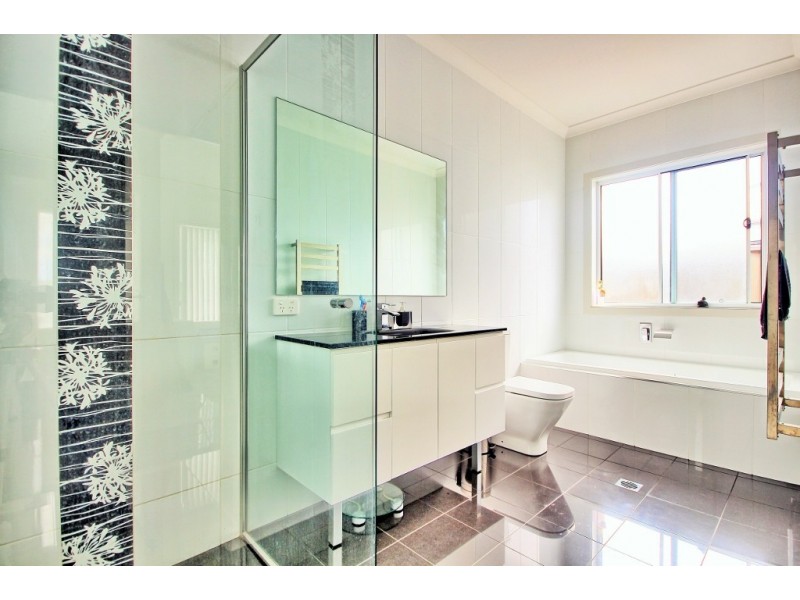 31 Summercloud Crescent, Vincentia NSW 2540