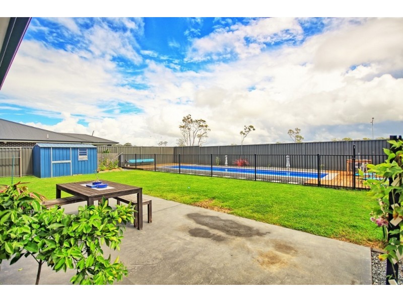 31 Summercloud Crescent, Vincentia NSW 2540