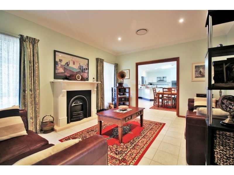 10 Dalton Place, Wandandian NSW 2540