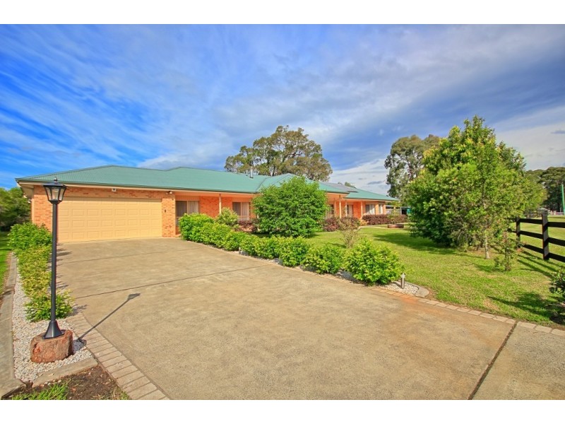 10 Dalton Place, Wandandian NSW 2540