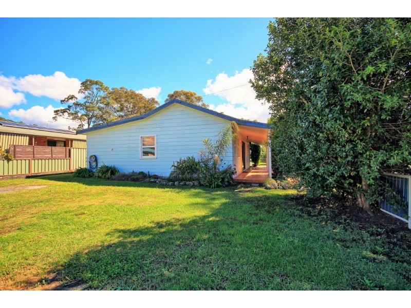 35 Fitzpatrick Street, Old Erowal Bay NSW 2540