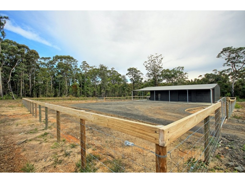 99 Sinclair Road, Falls Creek NSW 2540
