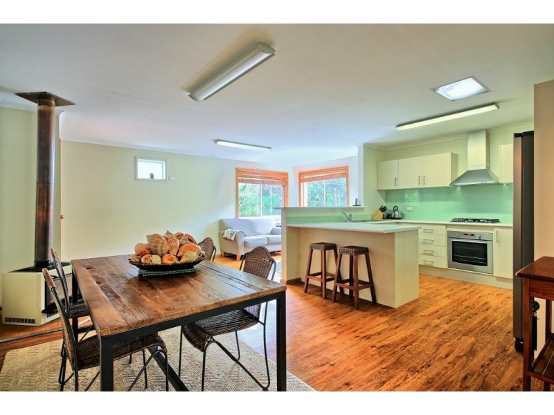 348 Hawken Road, Tomerong NSW 2540