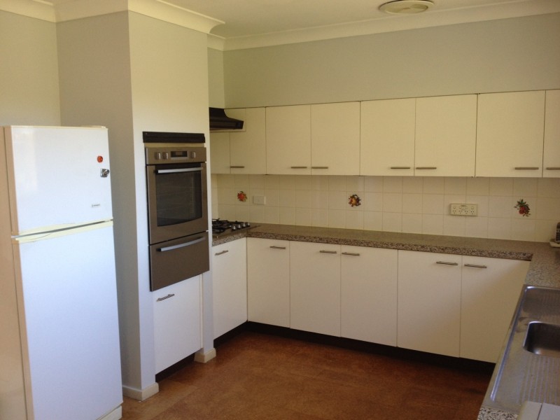 24 Frederick Street, Vincentia NSW 2540