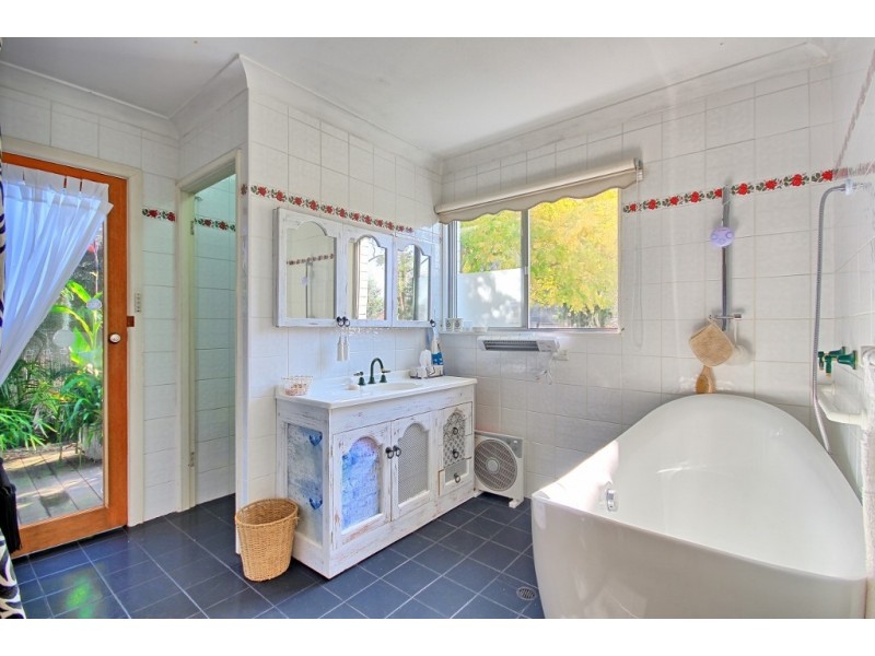 218 Greville Avenue, Sanctuary Point NSW 2540