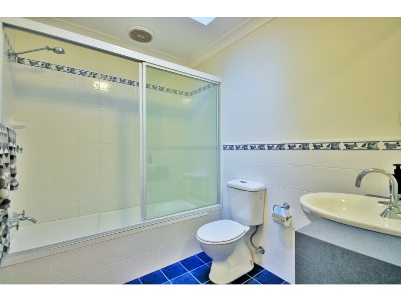 1/3 Minerva Avenue, Vincentia NSW 2540