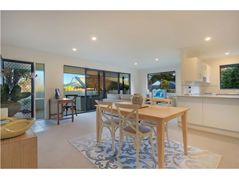 9 Walter Hood Parade, Worrowing Heights NSW 2540