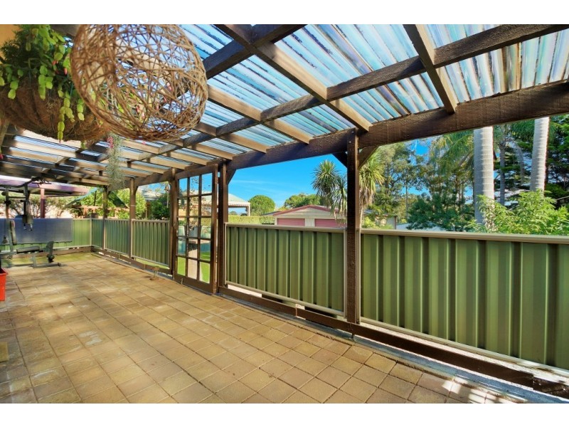 10 Pangari Crescent, St Georges Basin NSW 2540