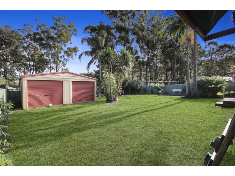 10 Pangari Crescent, St Georges Basin NSW 2540