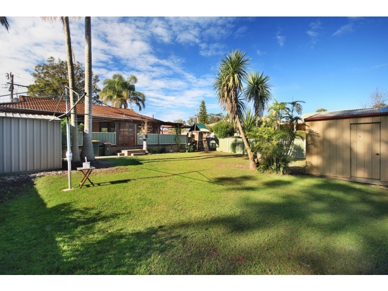 10 Pangari Crescent, St Georges Basin NSW 2540