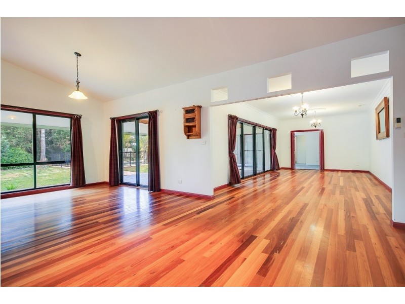 109 Old Berrara Road, Sussex Inlet NSW 2540