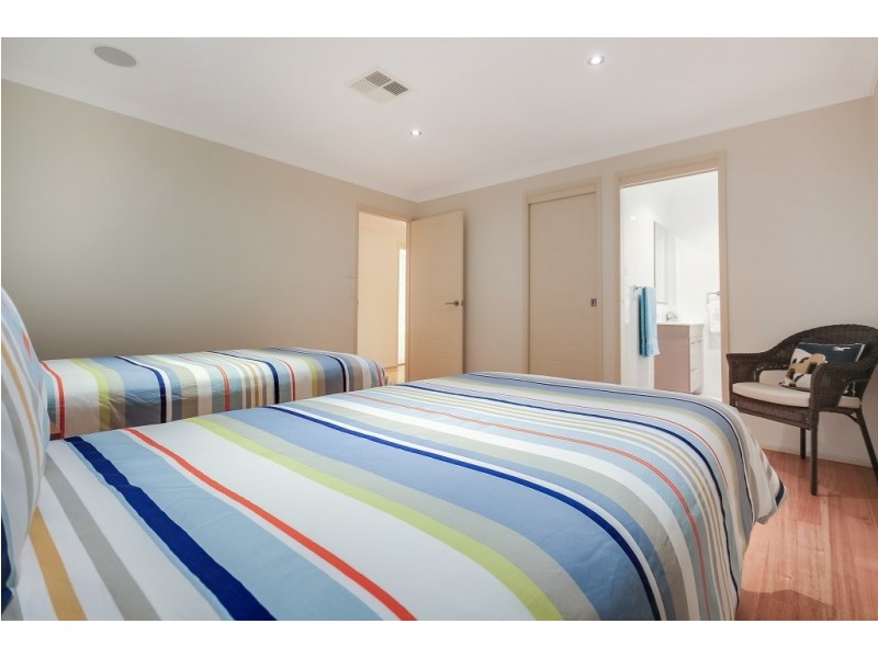 185 Naval Parade, Erowal Bay NSW 2540