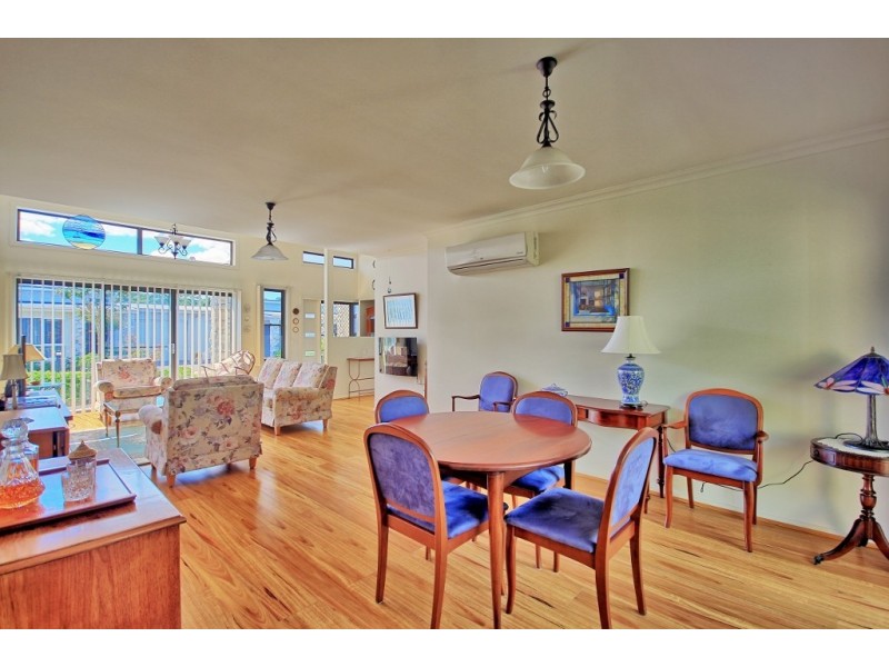 35 Walterhood Parade, Worrowing Heights NSW 2540