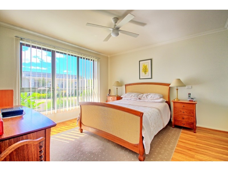 35 Walterhood Parade, Worrowing Heights NSW 2540