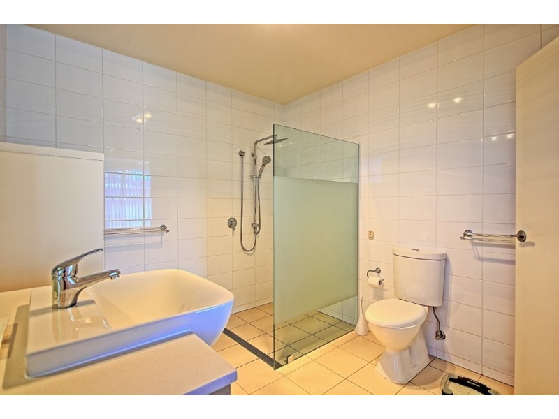 35 Walterhood Parade, Worrowing Heights NSW 2540